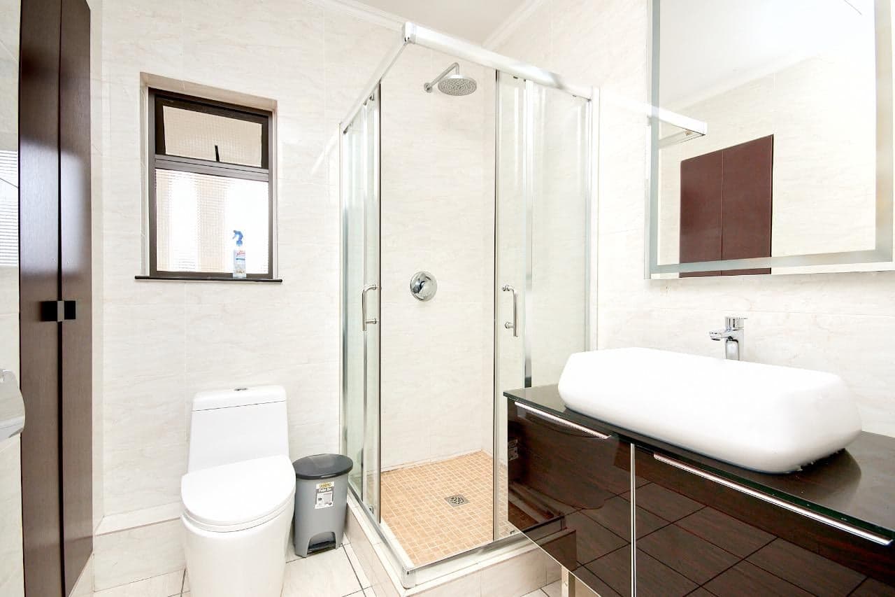 2-bedroom apartment for rent in Sliema, Malta - Image 10