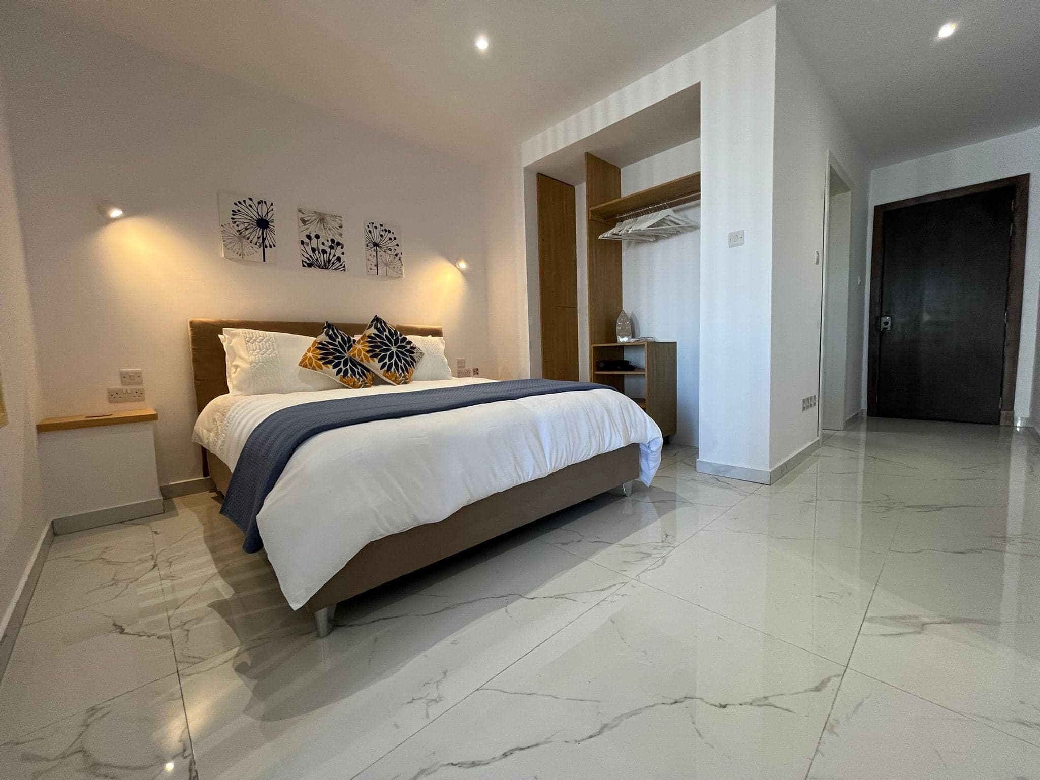 1-bedroom apartment for rent in San Ġiljan (St. Julian's), Malta - Image 4