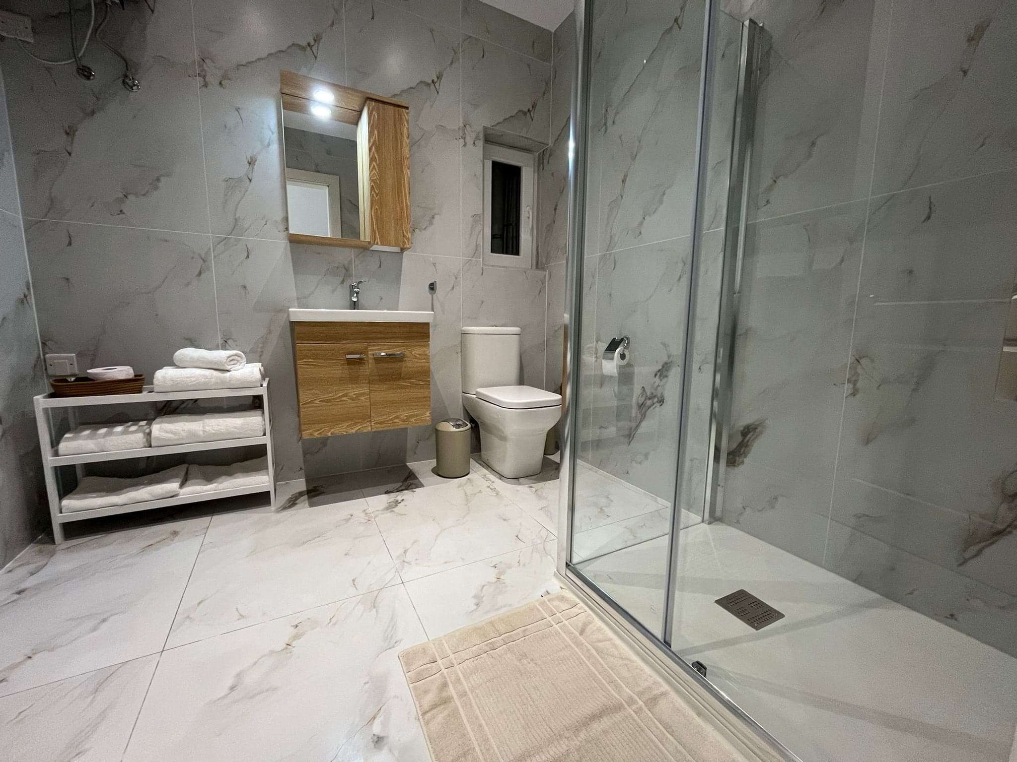 1-bedroom apartment for rent in San Ġiljan (St. Julian's), Malta - Image 8