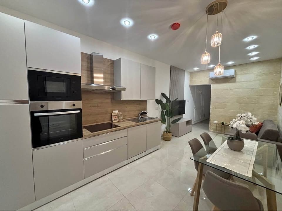 2-bedroom apartment for rent in Sliema, Malta - Image 1
