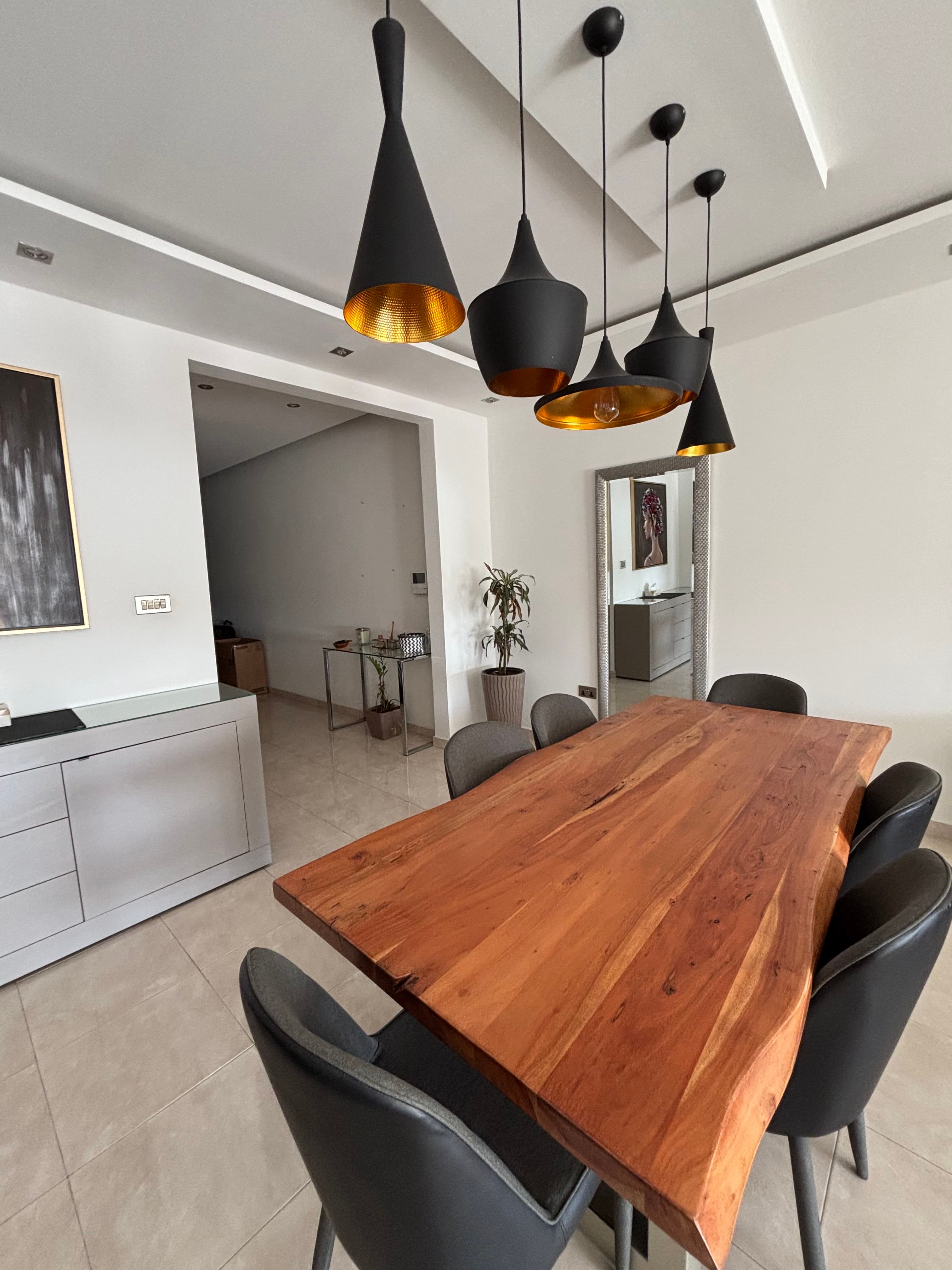 Spacious 2-Bedroom Apartment with Valley Views in Żebbuġ - Image 3