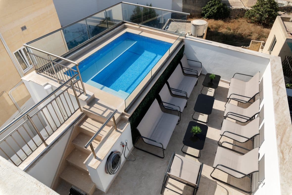 Naxxar House of Character with Pool & Garage - Image 1