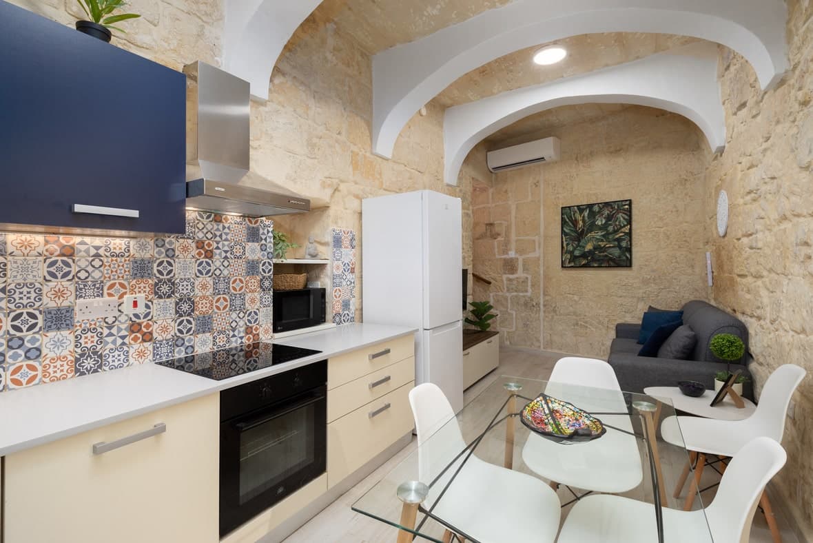 Qormi 3-bedroom Townhouse - Image 3