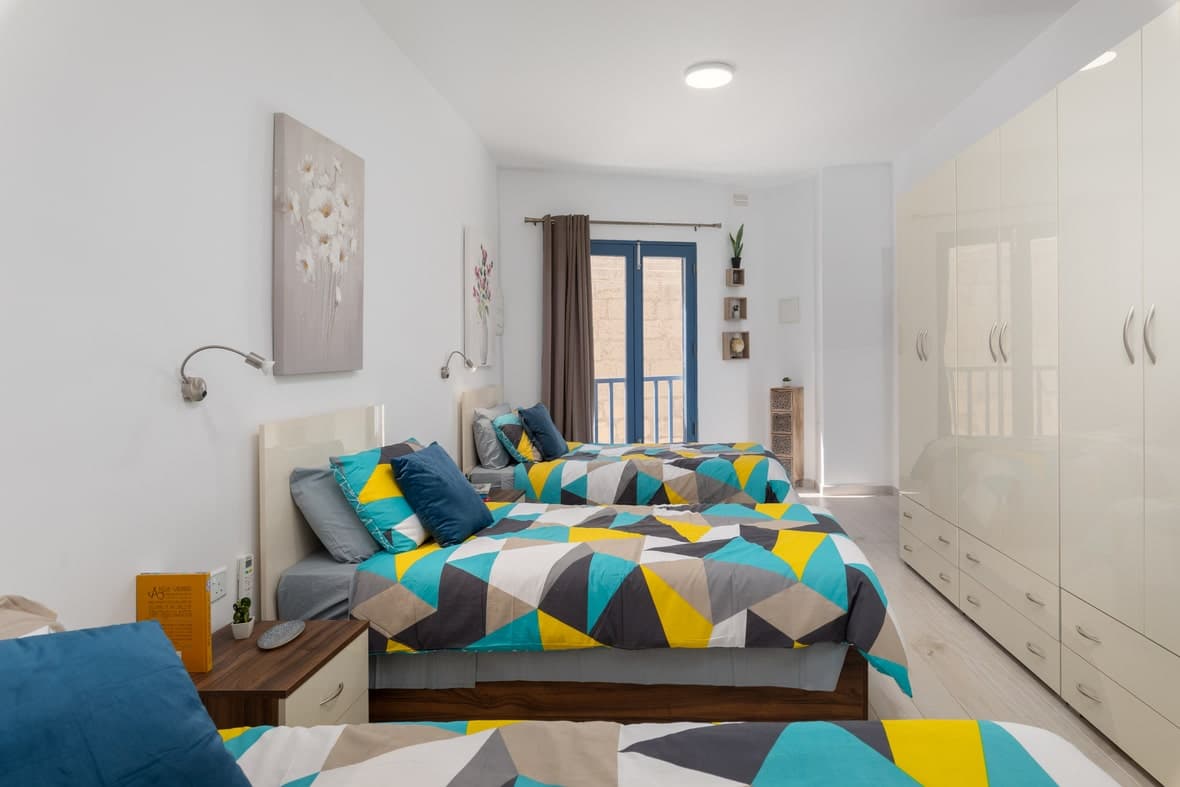 Qormi 3-bedroom Townhouse - Image 8