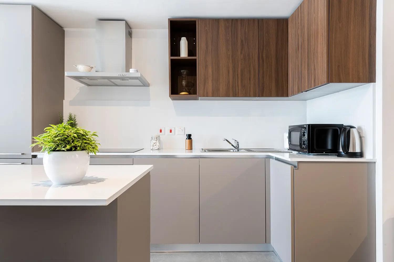 Designer Finished Apartment - Image 16