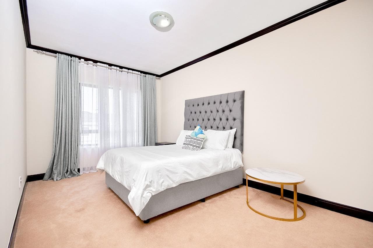 Spacious and fully furnished two bedroom apartment available in Malta - Image 3
