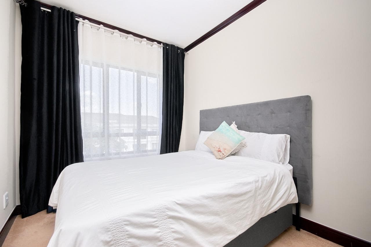 Spacious and fully furnished two bedroom apartment available in Malta - Image 5